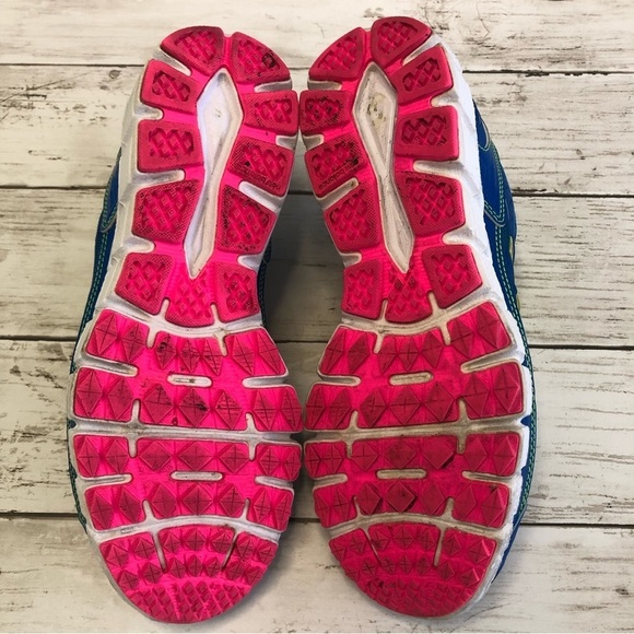 NEW BALANCE 750 V1 Women’s Running Sneakers Size 7 - Picture 12 of 13